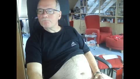 Snapshot of pavlovsdog2006 chatting on 19, 12, 2024 Pavlov aka Peter online show from 19, 12, 2024