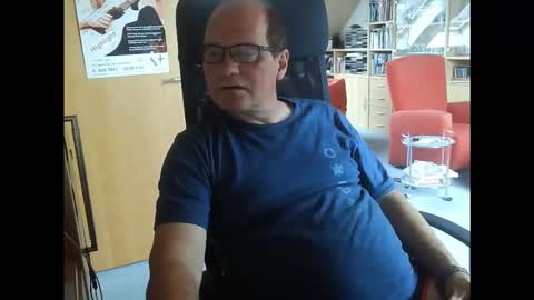 Snapshot of pavlovsdog2006 chatting on 22, 9, 2025 Pavlov aka Peter online show from 22, 9, 2025