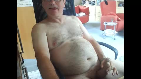 Snapshot of pavlovsdog2006 chatting on 24, 9, 2025 Pavlov aka Peter online show from 24, 9, 2025