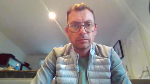 Snapshot of pchittt chatting on 8, 3, 2026 pchittt online show from 8, 3, 2026