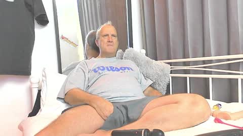 Snapshot of peacetous chatting on 4, 1, 2025 Marc online show from 4, 1, 2025