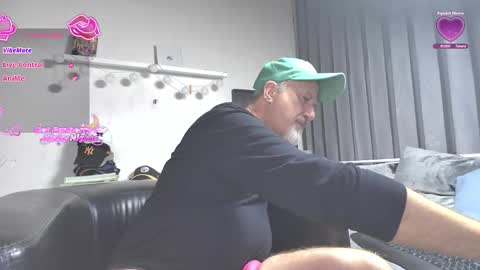 Snapshot of peacetous chatting on 23, 11, 2025 Marc online show from 23, 11, 2025