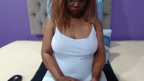 Snapshot of peachassxx chatting on 24, 5, 2026 peachy online show from 24, 5, 2026