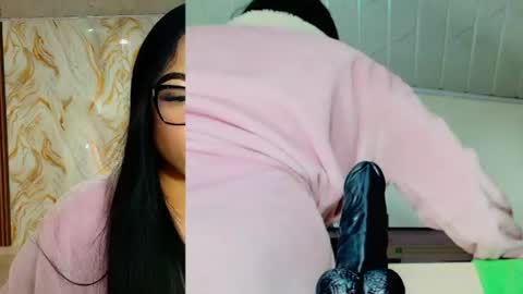 Snapshot of peachy__baby chatting on 11, 7, 2026 peachy__baby online show from 11, 7, 2026