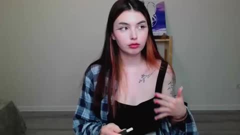 Snapshot of peachybabe__ chatting on 1, 3, 2025 Peachy online show from 1, 3, 2025