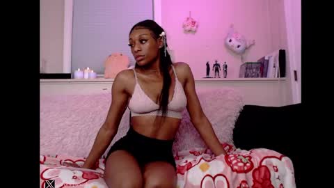 peachypeachgirl online show from 2, 1, 2025