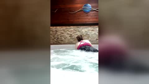 peachyqueen912 online show from 16, 4, 2026