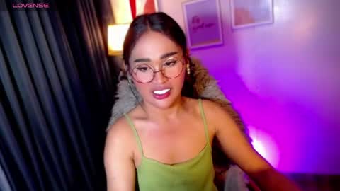 Snapshot of peakaboo_xx chatting on 10, 6, 2026 Angel Creamdensada online show from 10, 6, 2026