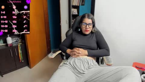 Tangerine Penaut online show from 21, 11, 2025