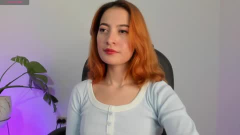 Snapshot of pear__moon chatting on 25, 5, 2026 LILLY online show from 25, 5, 2026