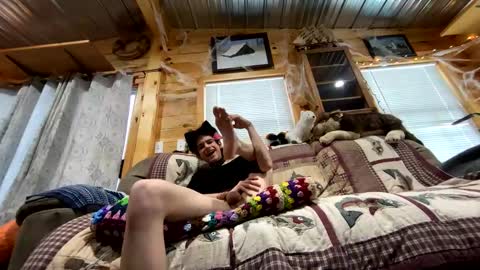 Pearl online show from 8, 12, 2024