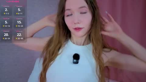 pearly_peach_ online show from 10, 7, 2026