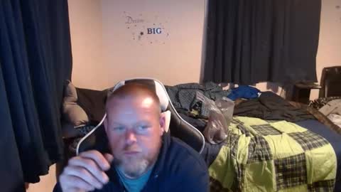 pecker40 online show from 4, 1, 2025