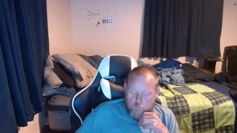 pecker40 online show from 5, 1, 2025