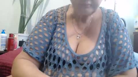 Snapshot of peggysoft chatting on 10, 10, 2025 PeggySoft online show from 10, 10, 2025