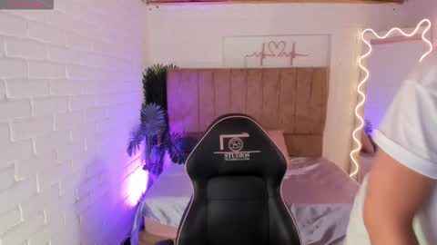 penelope online show from 9, 11, 2025