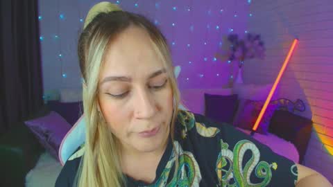 Dia  online show from 20, 1, 2025