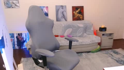 Snapshot of pepper_corn chatting on 13, 12, 2024 Olga and Kirill online show from 13, 12, 2024