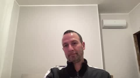 peppinslosqualo online show from 8, 3, 2026