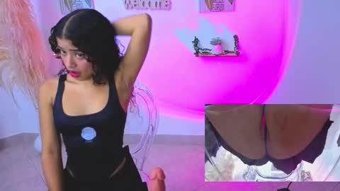 pequitasmedusa9 online show from 11, 10, 2025