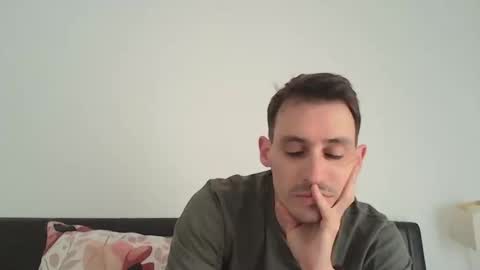 Snapshot of perfectfrench chatting on 6, 5, 2026 perfectboyfr online show from 6, 5, 2026