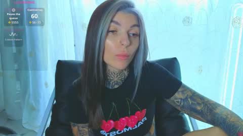 Snapshot of perfecttbaby77n chatting on 17, 7, 2026 Anna online show from 17, 7, 2026