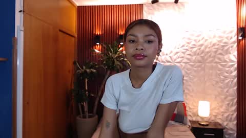 Snapshot of perla_st chatting on 12, 3, 2025 Perla online show from 12, 3, 2025