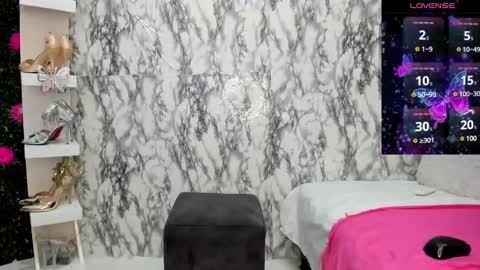 Snapshot of perla_thompson1 chatting on 8, 2, 2025 Perla Thompson online show from 8, 2, 2025
