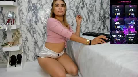 Snapshot of perla_thompson1 chatting on 16, 2, 2025 Perla Thompson online show from 16, 2, 2025