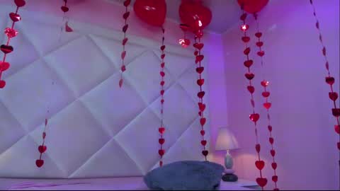 Perla online show from 13, 2, 2025