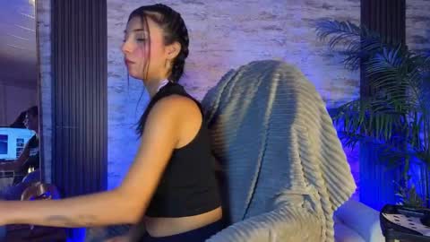 Snapshot of perlaa_moon_ chatting on 1, 5, 2026 PERLA online show from 1, 5, 2026