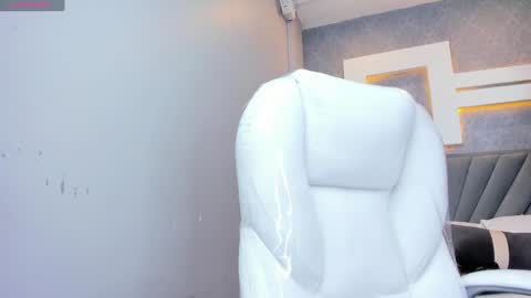 PERLA  online show from 16, 12, 2024