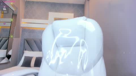 PERLA  online show from 13, 2, 2025