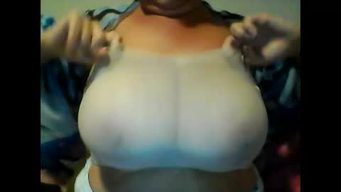 Snapshot of perlita070822 chatting on 1, 2, 2025 perlita070822 online show from 1, 2, 2025