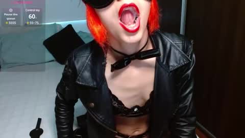 Snapshot of persefone_fire chatting on 9, 12, 2024 persefone_fire online show from 9, 12, 2024