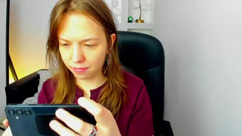 Snapshot of persinaky chatting on 24, 4, 2026 horror flying on the wings of the night.... online show from 24, 4, 2026