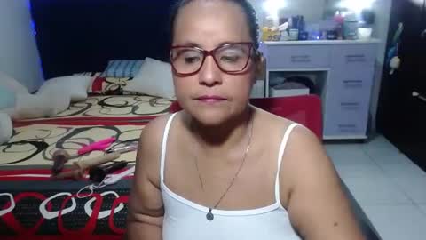 Snapshot of pervert_mommy_x chatting on 30, 4, 2026 SAMY online show from 30, 4, 2026