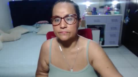 Snapshot of pervert_mommy_x chatting on 11, 5, 2026 SAMY online show from 11, 5, 2026