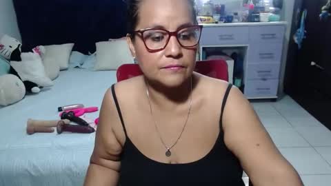 Snapshot of pervert_mommy_x chatting on 15, 5, 2026 SAMY online show from 15, 5, 2026
