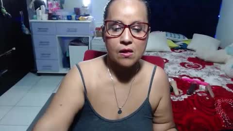 Snapshot of pervert_mommy_x chatting on 23, 5, 2026 SAMY online show from 23, 5, 2026