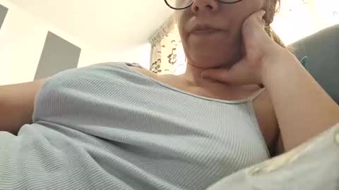 Lisa -  online show from 19, 2, 2025