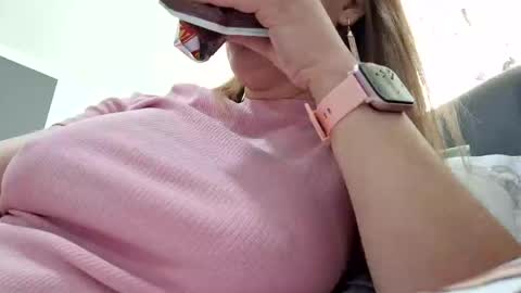 Lisa -  online show from 25, 2, 2025