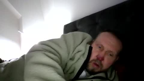 Snapshot of peterpeters443 chatting on 8, 2, 2026 jelle online show from 8, 2, 2026