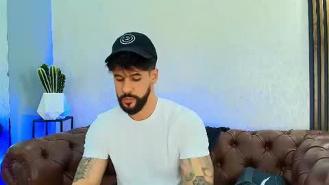 Snapshot of petesevans_1 chatting on 10, 6, 2026 PETES EVANS new account online show from 10, 6, 2026