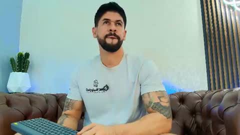 Snapshot of petesevans_1 chatting on 2, 7, 2026 PETES EVANS new account online show from 2, 7, 2026