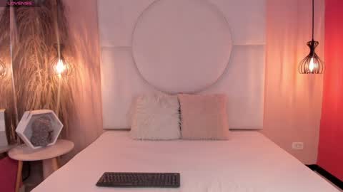 Snapshot of petiite_aliice chatting on 8, 2, 2025 Alice online show from 8, 2, 2025