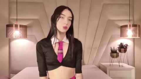 Snapshot of petiite_aliice chatting on 12, 9, 2025 Alice online show from 12, 9, 2025