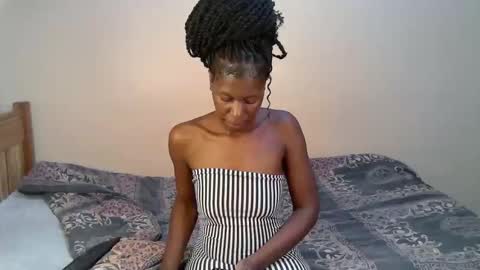 Snapshot of petite_anyaa chatting on 14, 10, 2025 Anya online show from 14, 10, 2025