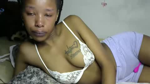 Snapshot of petite_byb chatting on 14, 9, 2025 petite_byb online show from 14, 9, 2025