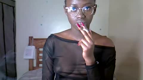 Snapshot of petite_charm chatting on 21, 4, 2026 Charm online show from 21, 4, 2026